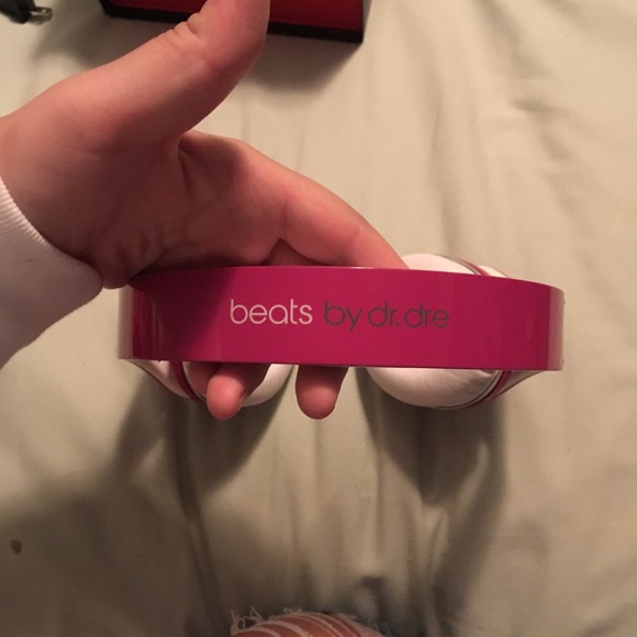 Beats By Dre — Original Studios (Pink) - Picture 4 of 8